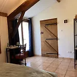 Maison M Bed & Breakfast