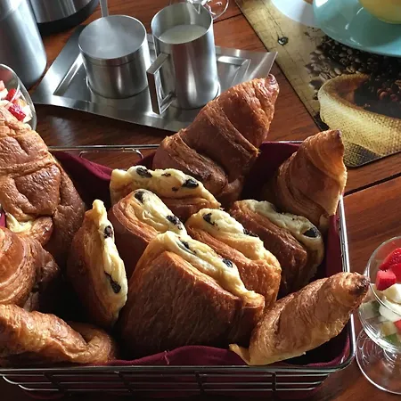 Maison M Bed & Breakfast 3*